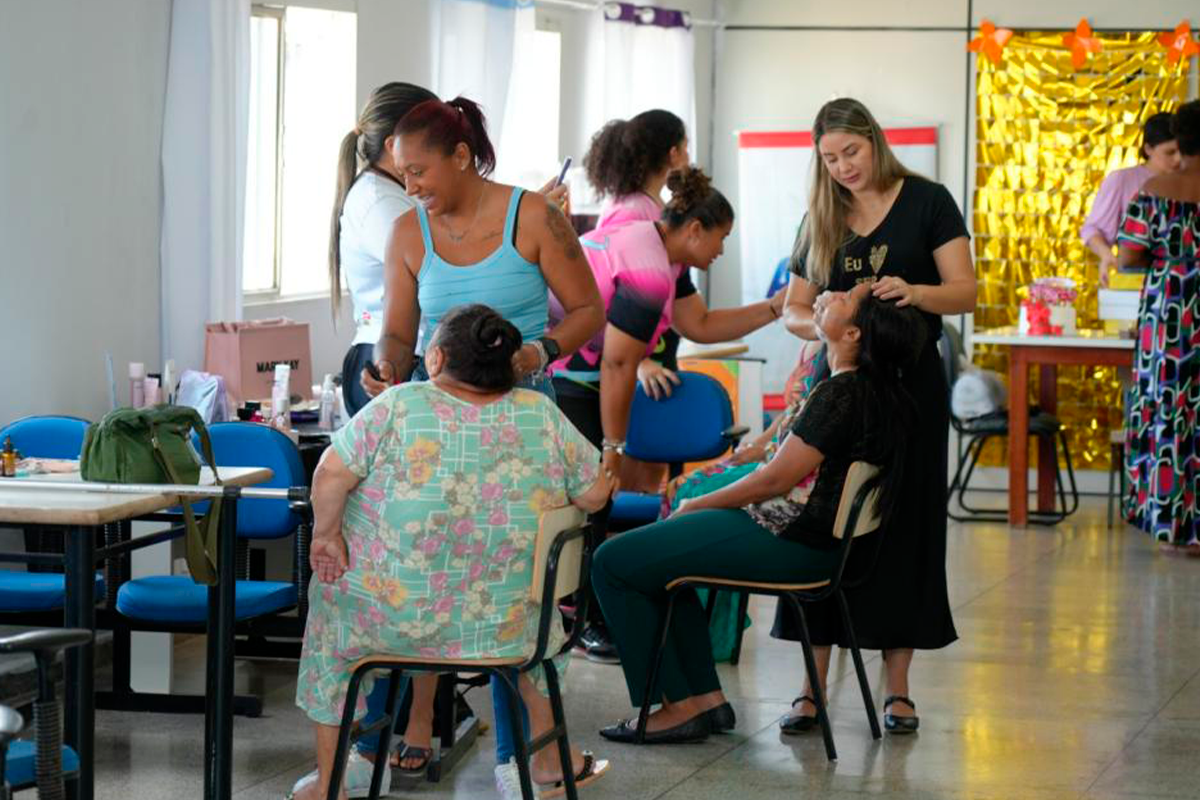 Mulheres com deficiência ganham cuidados no mês da mulher