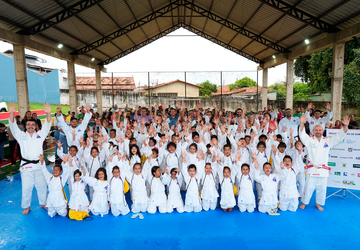 Projeto busca promover disciplina e atividade física.