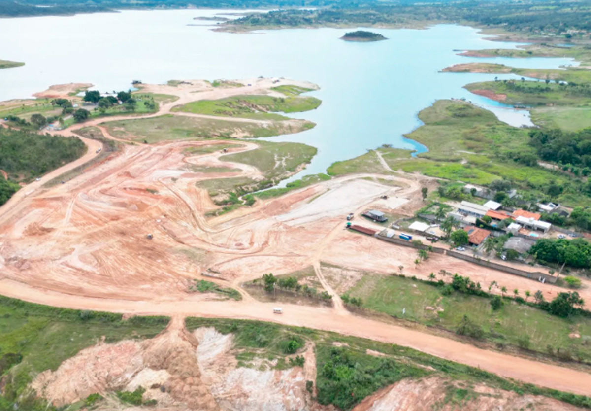 Abertura de campeonato de motocross leva diversão para feriadão da semana santa.