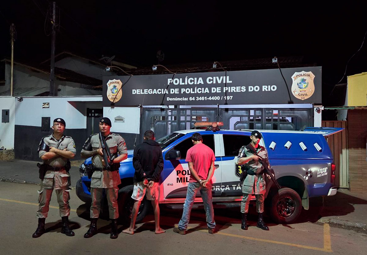 2 pessoas são presas por tráfico de drogas.
