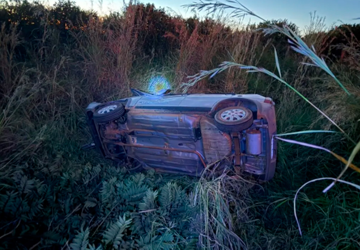 Capotamento na GO-503 entre Ouvidor e mineradoras deixa ferido.