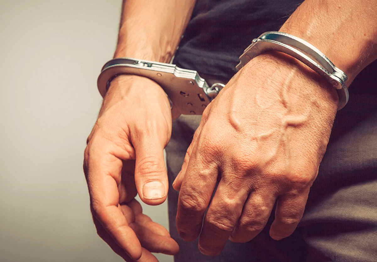 PM prende reincidente por furto e desacato a policiais no centro de Catalão.