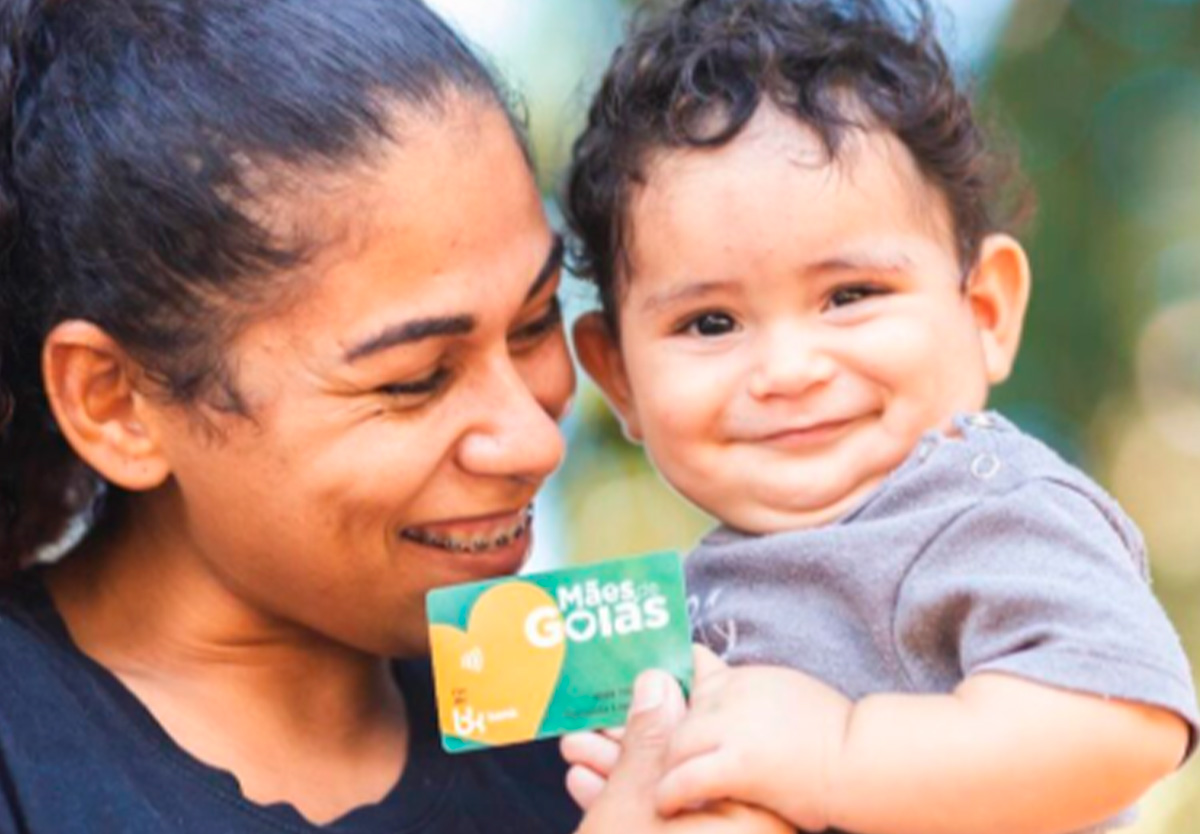 Programas sociais de Goiás atualizam cartões para banco Inttegra Social.