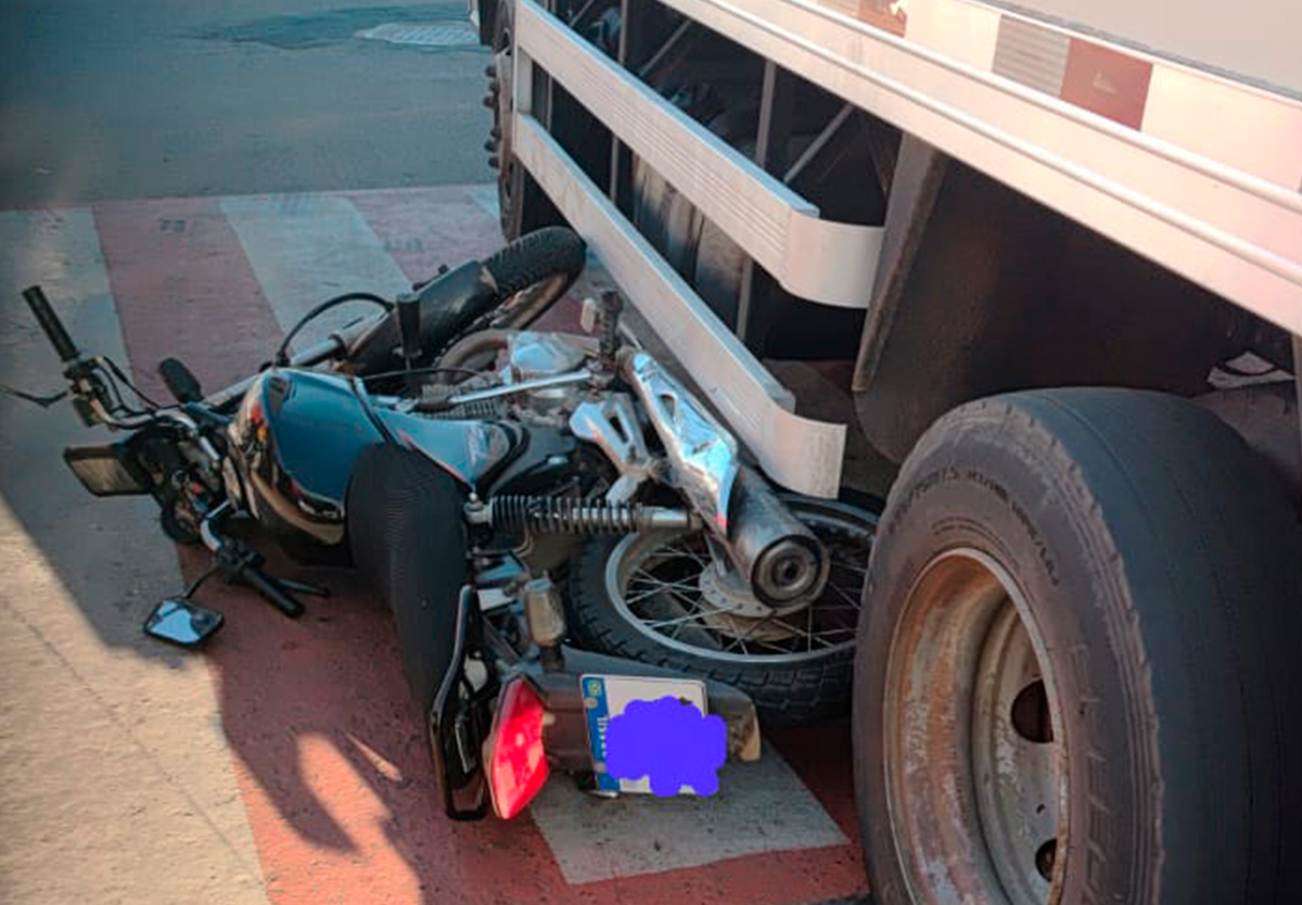 Trânsito em Catalão: Acidente deixa motociclista ferida na manhã desta quarta-feira.
