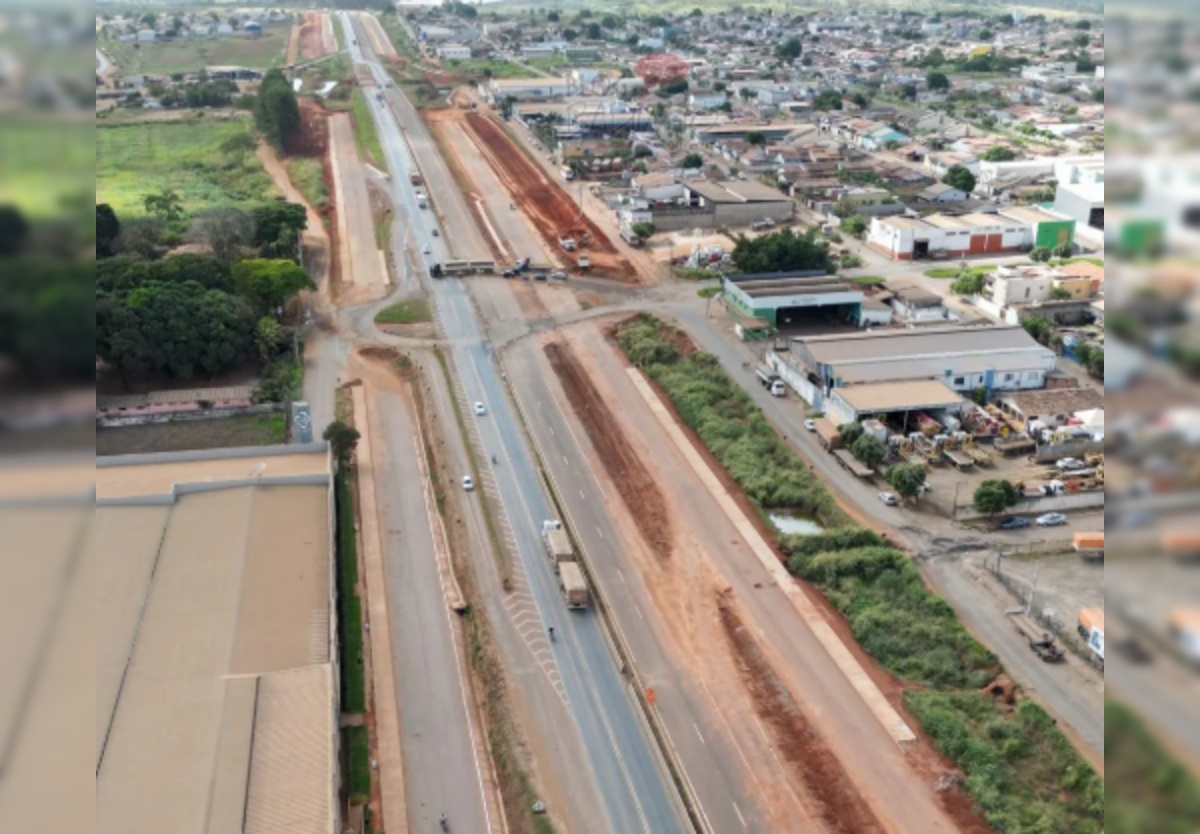 Obra de esgoto em Catalão segue parada há 3 anos por impasse.