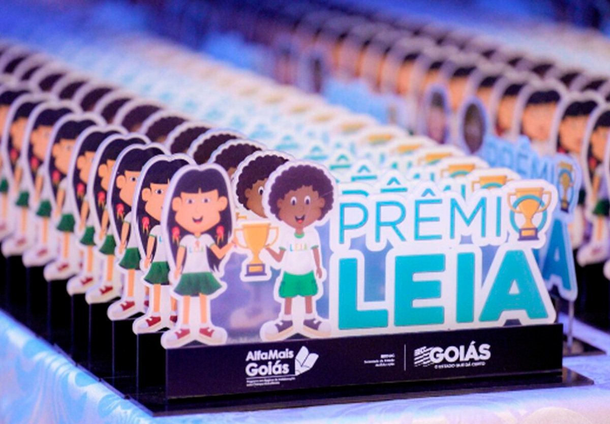 Goiás premia 150 escolas que alfabetizam na idade certa com R$ 80 mil cada.