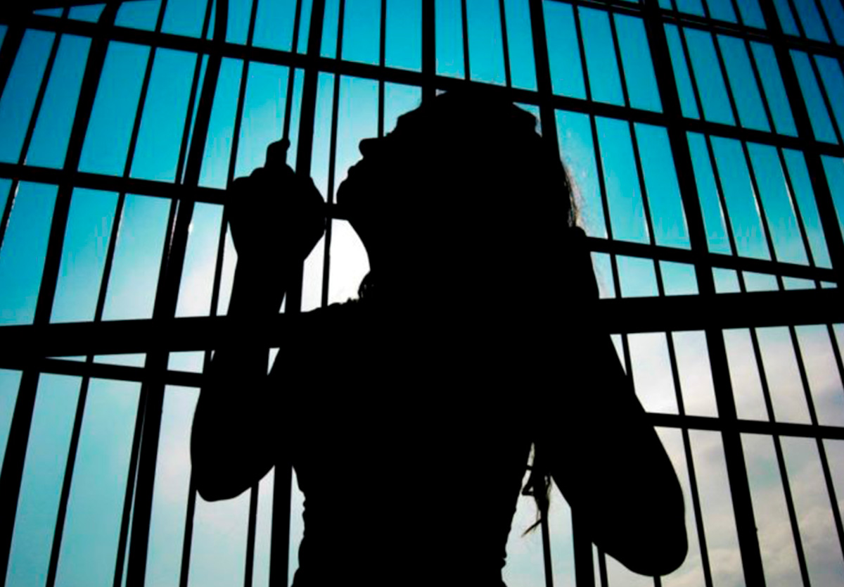 Homem é preso após manter esposa e enteadas reféns em Catalão.