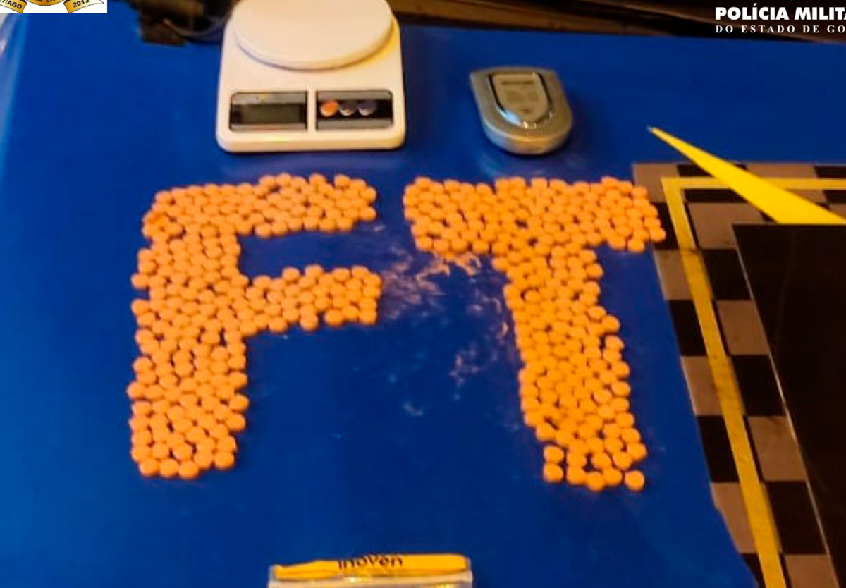 Força Tática apreende 451 comprimidos de ectasy em Ipameri.