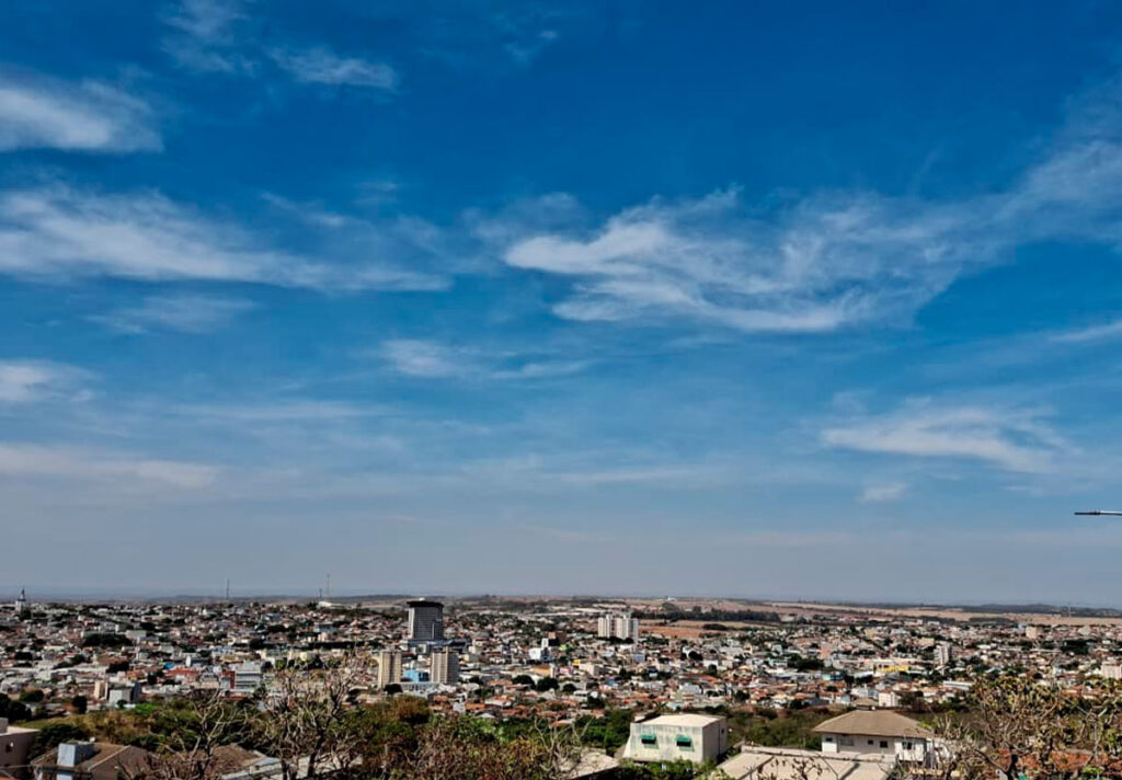 Equatorial Goiás realiza “Dia D” com centenas de ações na rede elétrica de Catalão, Ouvidor e Três Ranchos