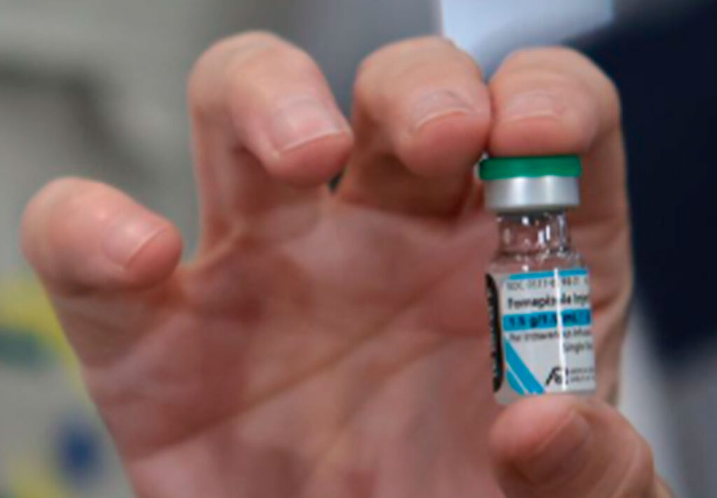 Brasil recebe primeira remessa de antídoto contra intoxicação por metanol