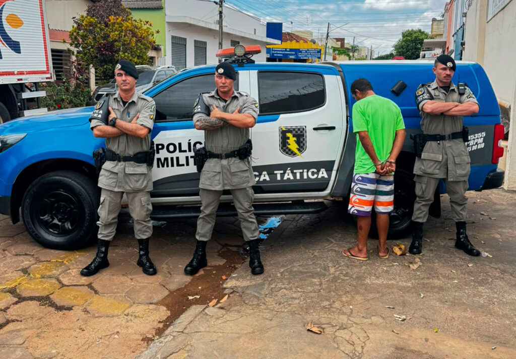 Homem procurado por tráfico de drogas é localizado e preso pela Força Tática