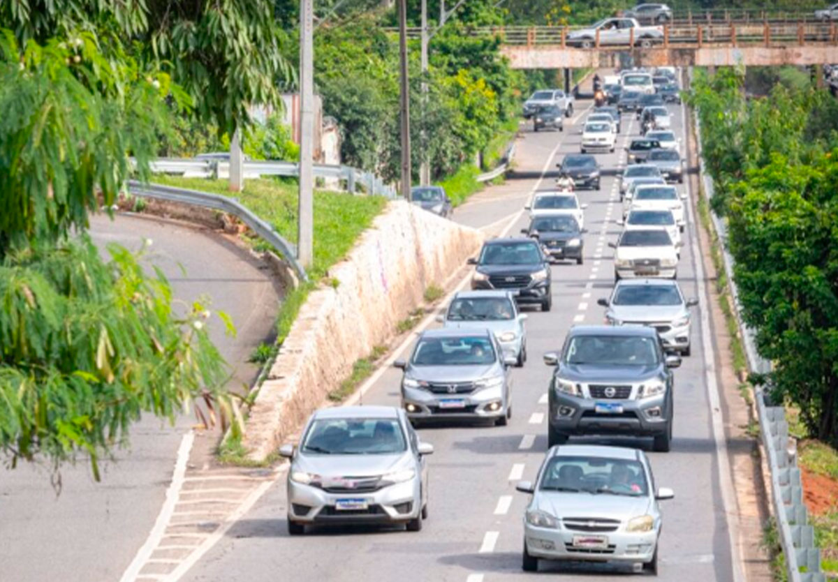 Caiado amplia prazo do IPVA 2025 para 31 de outubro em Goiás