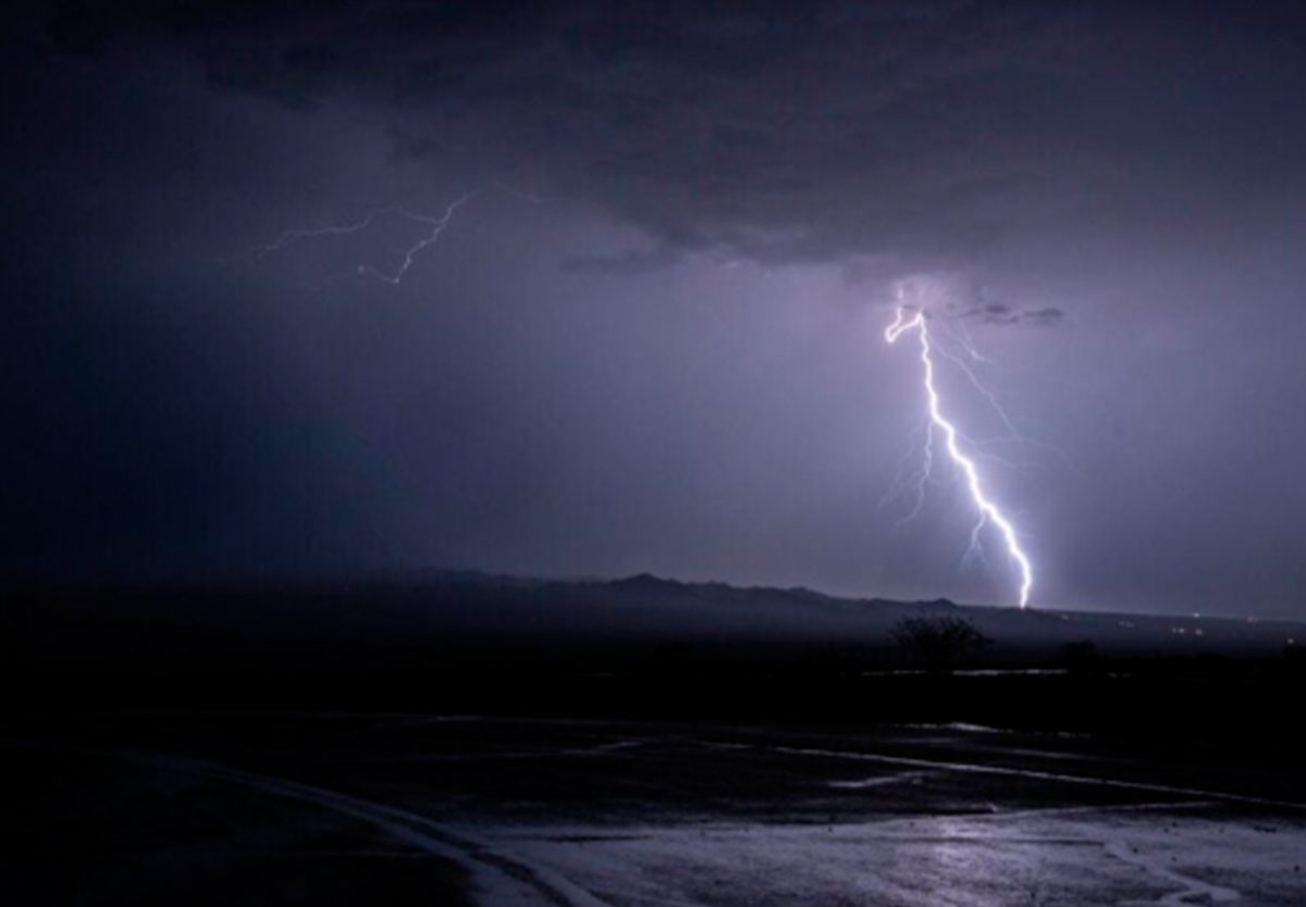Cimehgo emite alerta para risco de chuva forte, ventos e granizo em Goiás