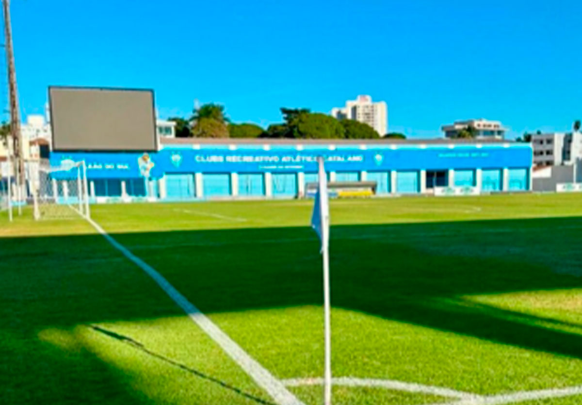 CRAC anuncia goleiro Clériston para Goianão 2026 e divulga tabela completa de jogos