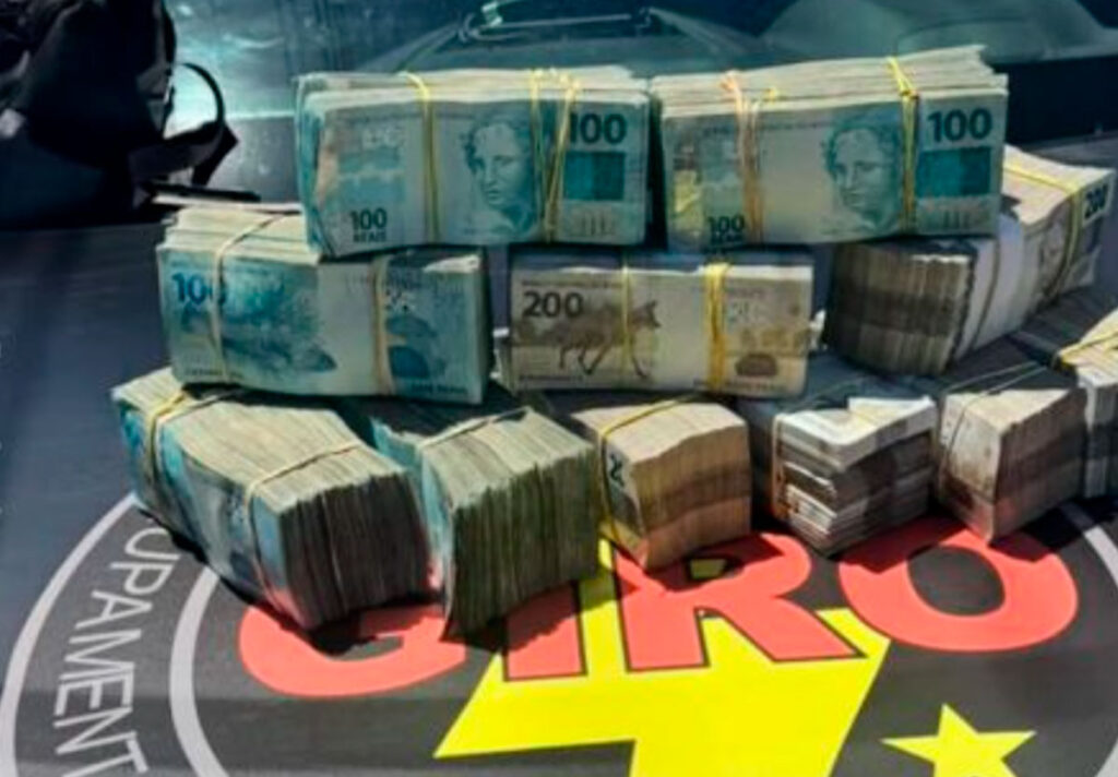 Ação estratégica resulta na apreensão de R$ 850 mil em dinheiro vivo em Goiás