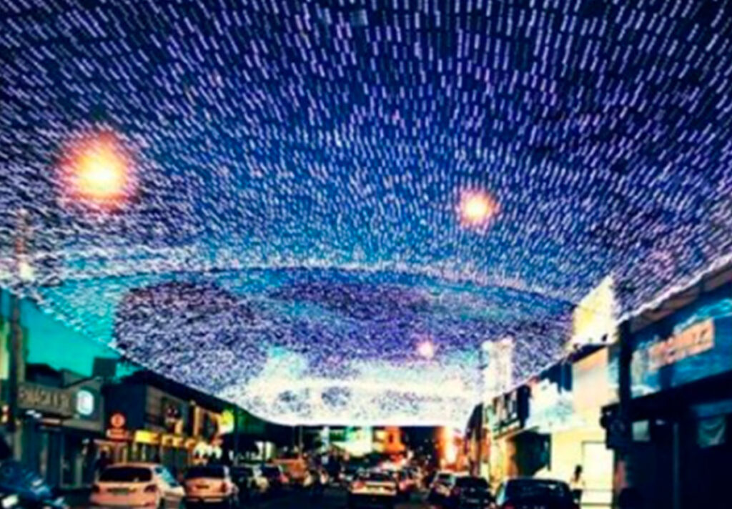 Natal em Catalão: 1,5 milhão de luzes traz de volta o famoso túnel na Av. 20 de agosto