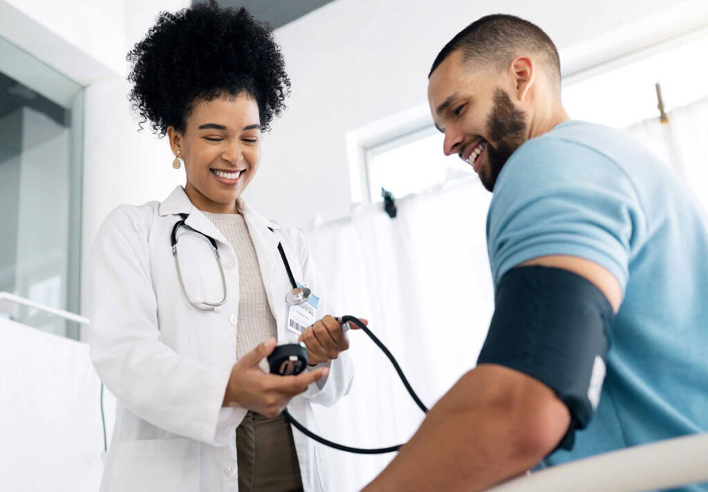 Idtech abre processo seletivo para médicos dos hemocentros de Rio Verde e Catalão e UCT Iporá